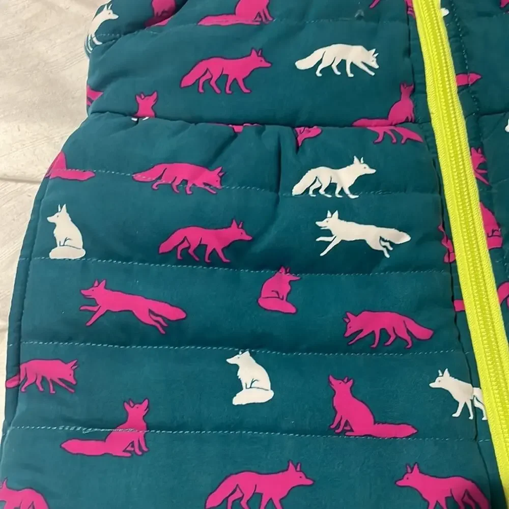 Hatley 5 green hot pink white fox vest ruffled hemline nwot